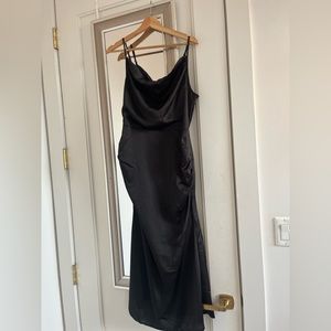 Midi/ long black dress